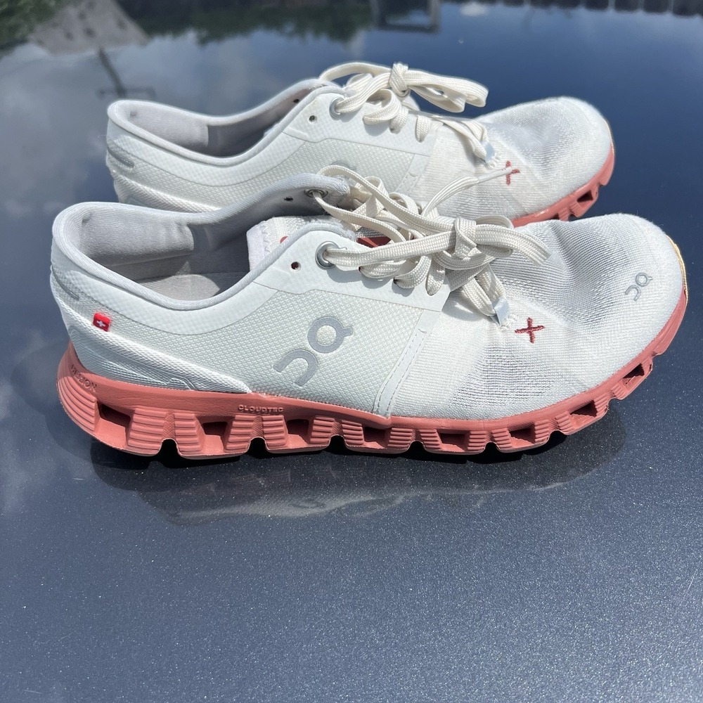 On Women's White and Pink Athletic Shoes